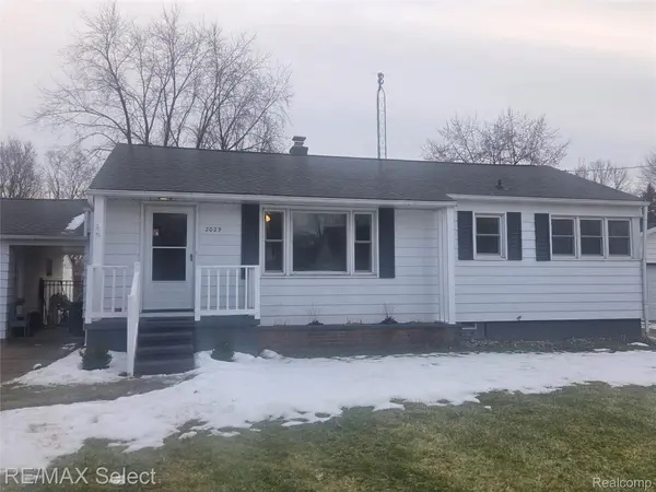 2029 Gerard ST, Flint Charter Township, MI 48507