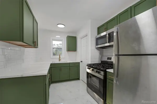 20059 Bradford ST, Detroit, MI 48205