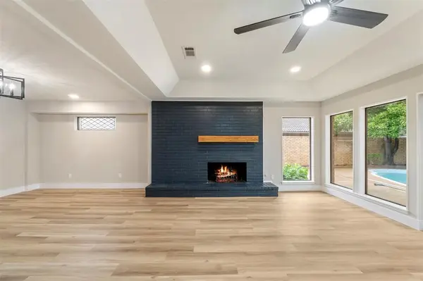 809 Havenwood Lane S, Fort Worth, TX 76112