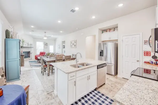 145 Cole Lane, Pilot Point, TX 76258