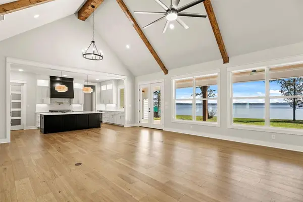 22405 Blue Water, Chandler, TX 75758