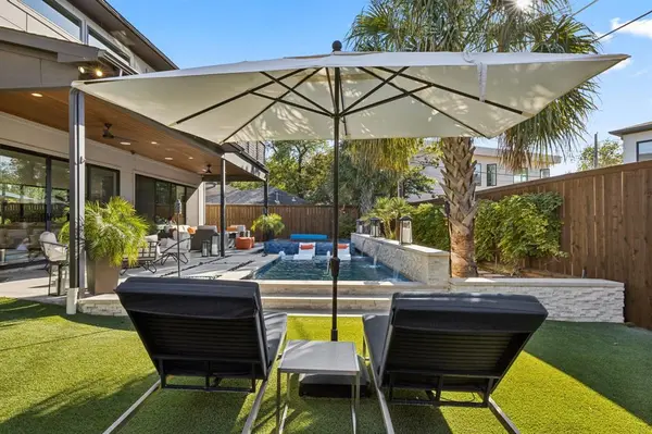 9733 Mixon Drive, Dallas, TX 75220