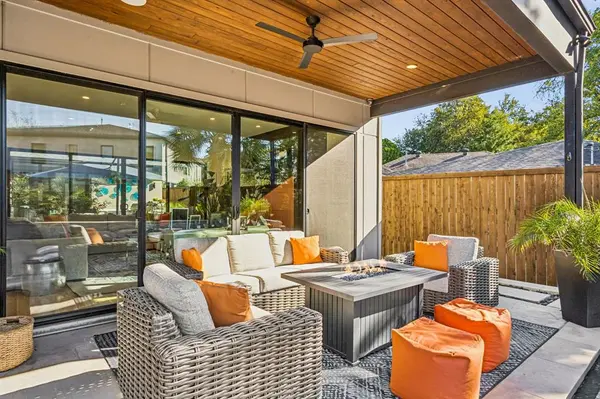 9733 Mixon Drive, Dallas, TX 75220