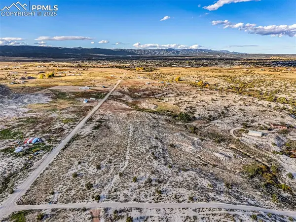 1374 C ST, Penrose, CO 81240