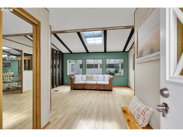 1601 RHODODENDRON DR #534, Florence, OR 97439