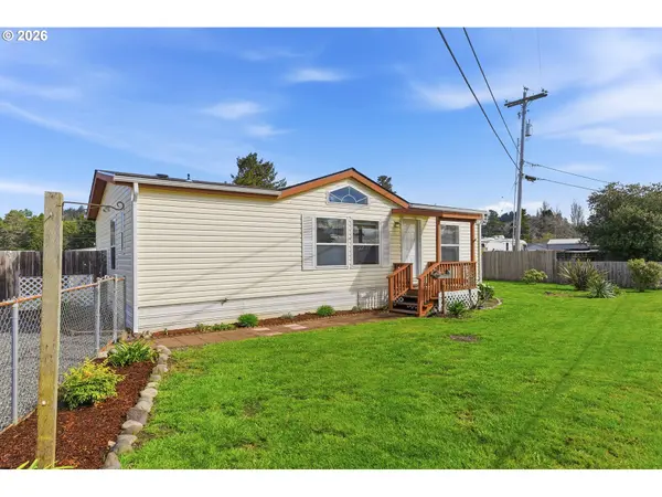 1002 BOWRON RD, Lakeside, OR 97449