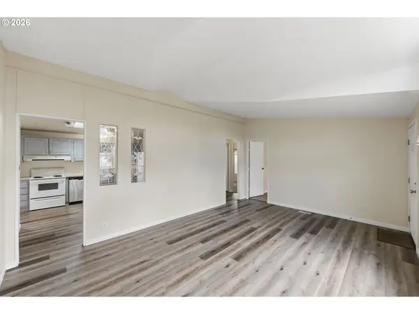 1002 BOWRON RD, Lakeside, OR 97449