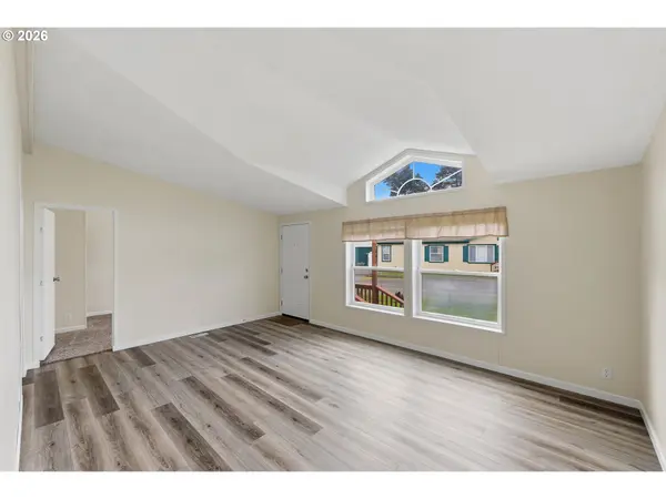 1002 BOWRON RD, Lakeside, OR 97449