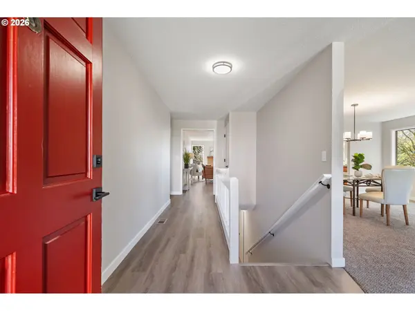 11830 SE HOBART CT, Happy Valley, OR 97086