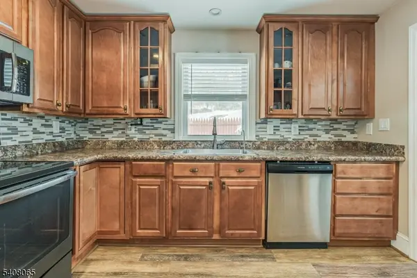 108 Lake Ave, Newton Town, NJ 07860