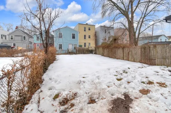 44 Stuyvesant Ave, Newark City, NJ 07106