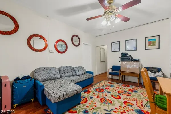 761 Kennedy Blvd, Bayonne City, NJ 07002