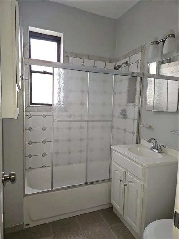 596 Wyona ST, Brooklyn, NY 11207