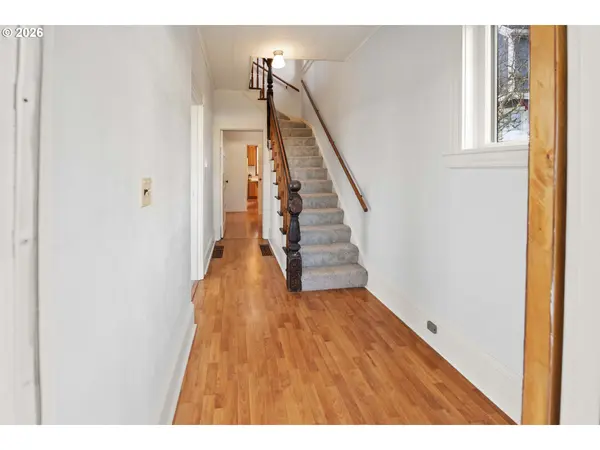 708 33RD ST, Astoria, OR 97103