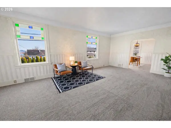 708 33RD ST, Astoria, OR 97103