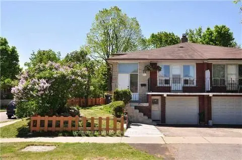 84 Harrington CRES #Middle, Toronto C15, ON M2M 2Y5