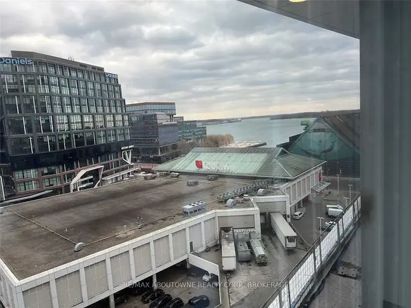 138 Downes ST #1105, Toronto C08, ON M5E 0E4