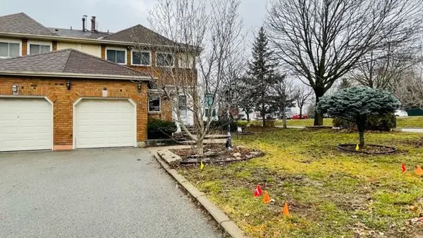 35 Davies CRES, Whitby, ON L1N 8X4