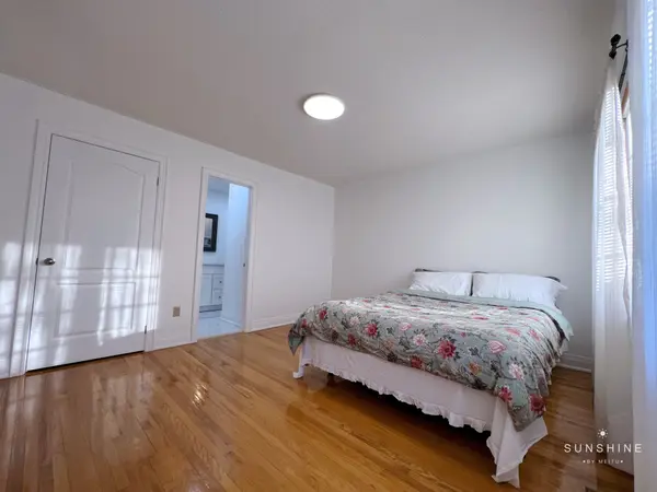 30 Paddington PL N, Vaughan, ON L4L 7E6