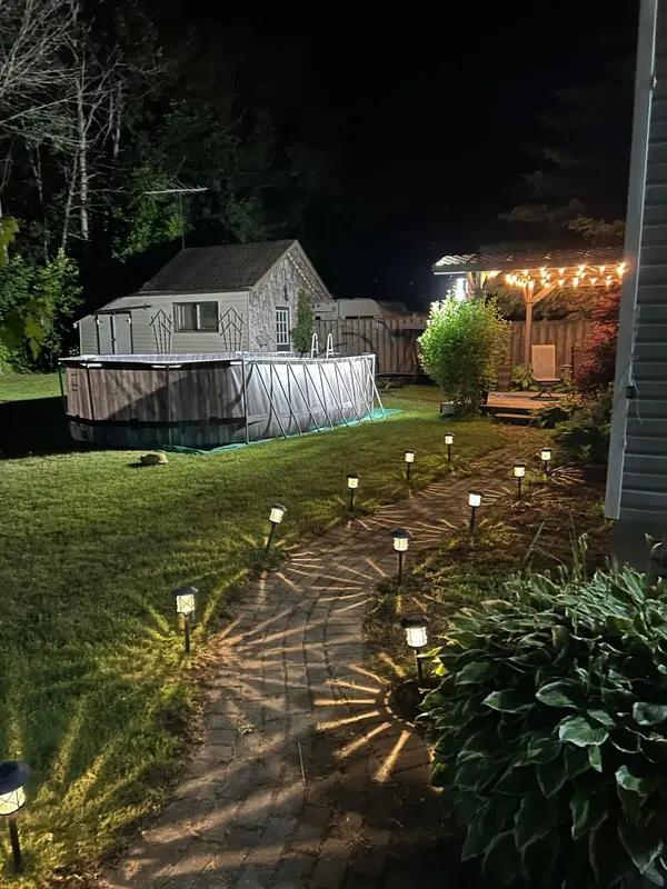 1672 St Johns RD, Innisfil, ON L9S 1S7