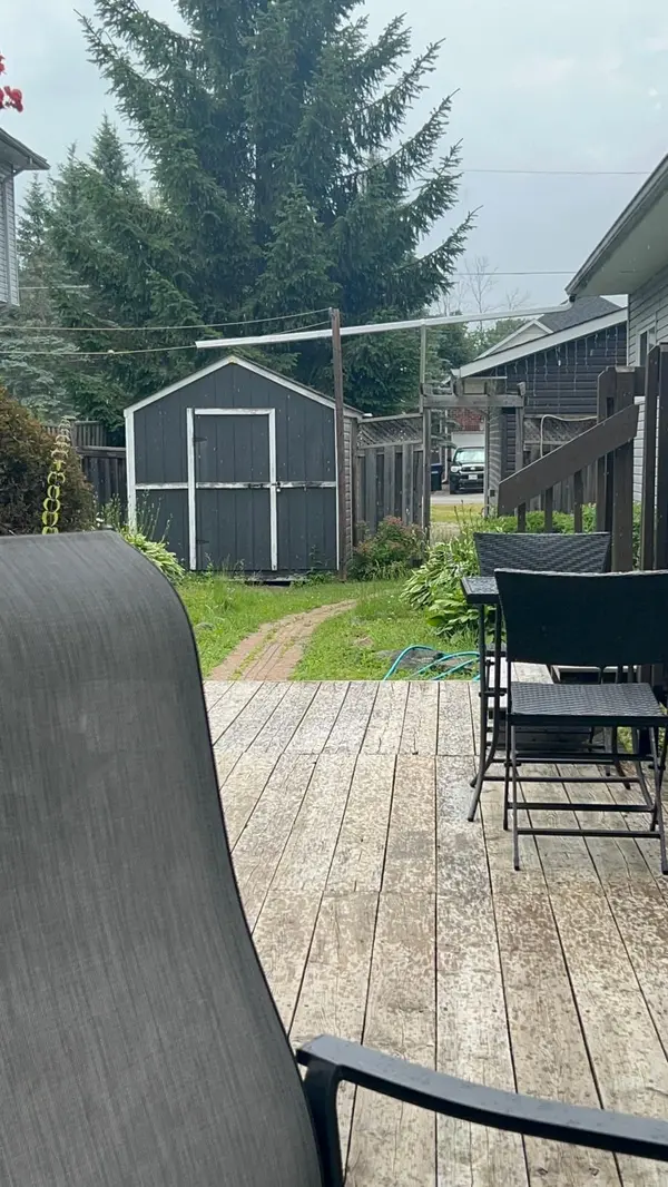 1672 St Johns RD, Innisfil, ON L9S 1S7