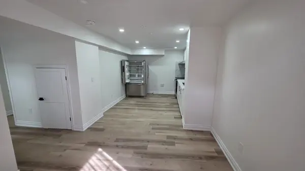 41 Blair CRES ##Bsmt, Barrie, ON L4M 5Y6