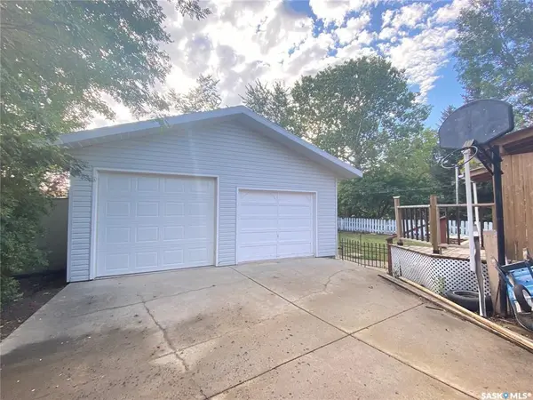 434 2nd STREET, Weyburn, SK S4H 0V5