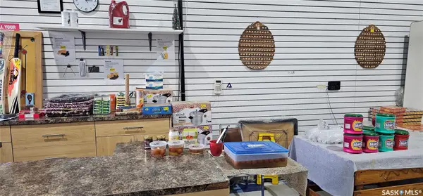 2305 22nd STREET W #8A, Saskatoon, SK S7M 0V6