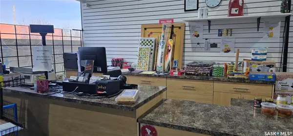 2305 22nd STREET W #8A, Saskatoon, SK S7M 0V6