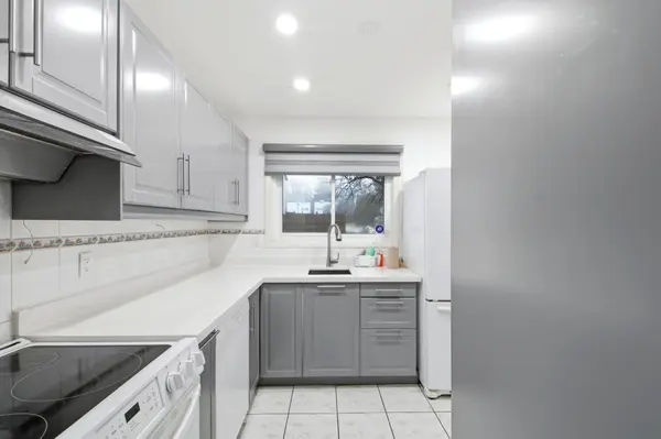 34 Hillbank TRL, Brampton, ON L6S 1P6