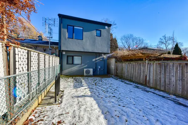 385 McRoberts AVE #Laneway, Toronto W03, ON M6E 4R1