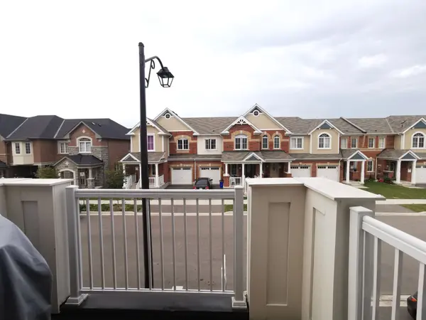 569 Laking TER, Milton, ON L9T 9J3