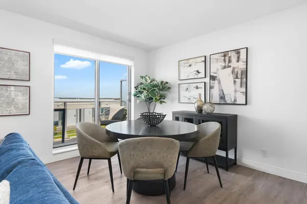 100 Manett CRES #215, Brampton, ON L6X 4P7