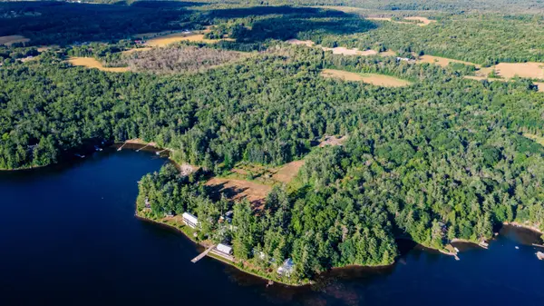 1711 Delmonte RD, Gravenhurst, ON P0E 1G0