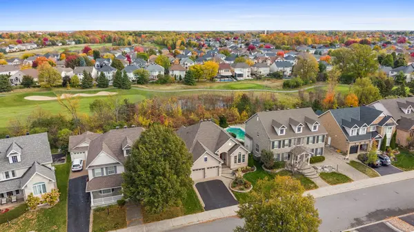 19 Fencerow WAY, Barrhaven, ON K2J 4X8