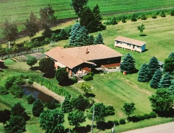 23067 Amiens RD, Strathroy-caradoc, ON N0L 1W0