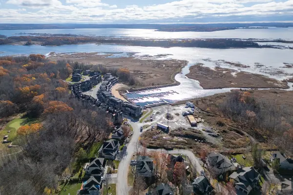 39 Country TRL #20, Georgian Bay, ON L0K 1S0