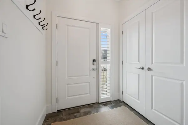 153 Yellow Birch CRES, Blue Mountains, ON L9Y 0Y5