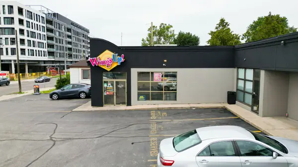 535 Upper Wellington ST, Hamilton, ON L9A 3P7