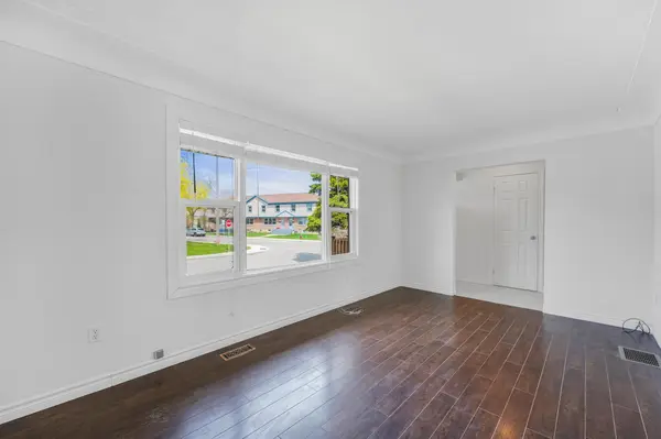 22 Halam AVE #Upper, Hamilton, ON L8V 1Z3