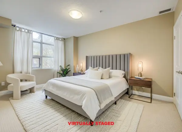 165 Duke ST E #105, Kitchener, ON N2H 6T8