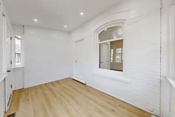 181 Talbot ST N, Norfolk, ON N3Y 3W8