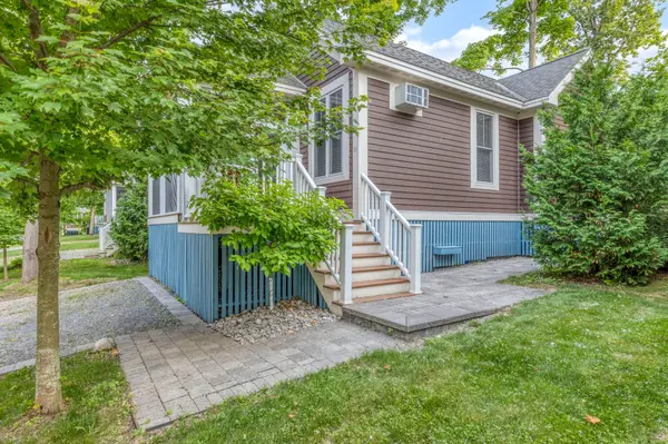 11 Farm View LN #178, Prince Edward County, ON K0K 1P0