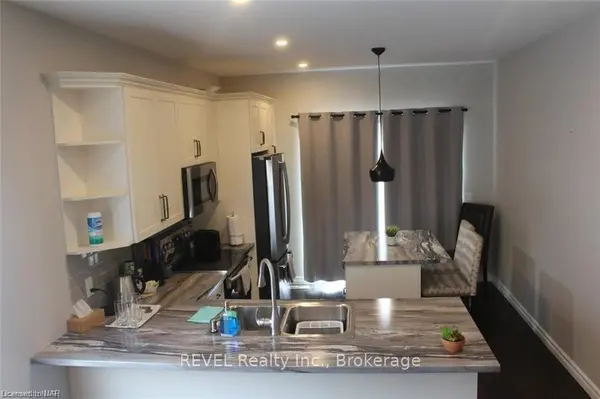 438 Mcalpine AVE N, Welland, ON L3B 1T3