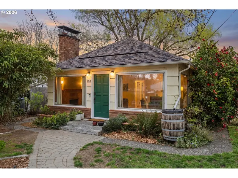 2916 SE 85TH AVE, Portland, OR 97266