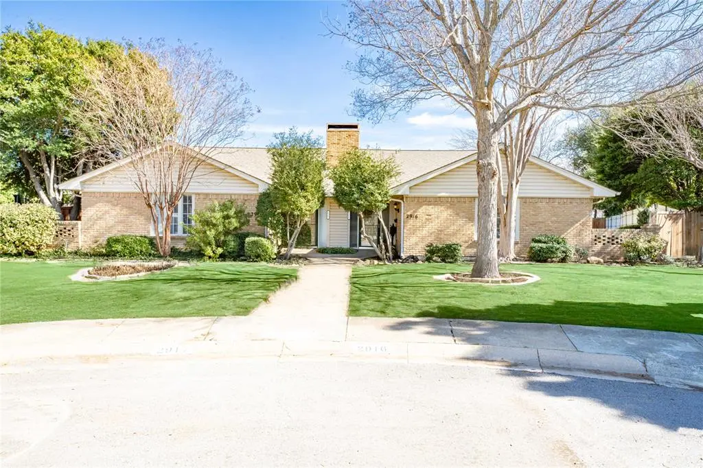 2916 Country Place Court, Carrollton, TX 75006