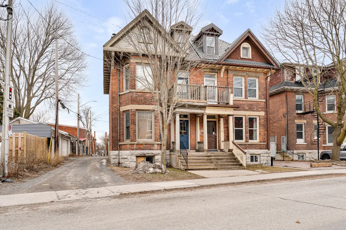 251 Barrie ST, Kingston, ON K7L 3K8