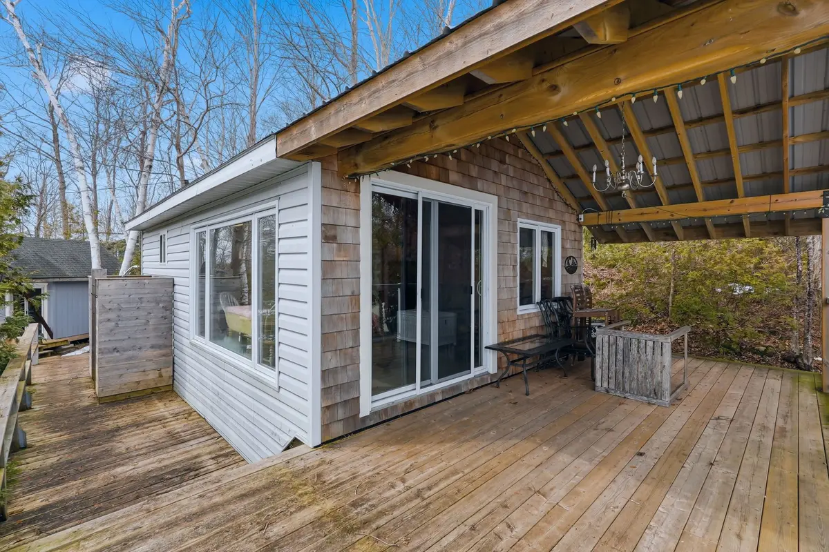 99 Teddy Bear LN, South Bruce Peninsula, ON N0H 2T0