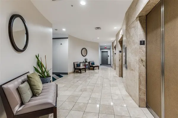 1505 Elm Street #204, Dallas, TX 75201