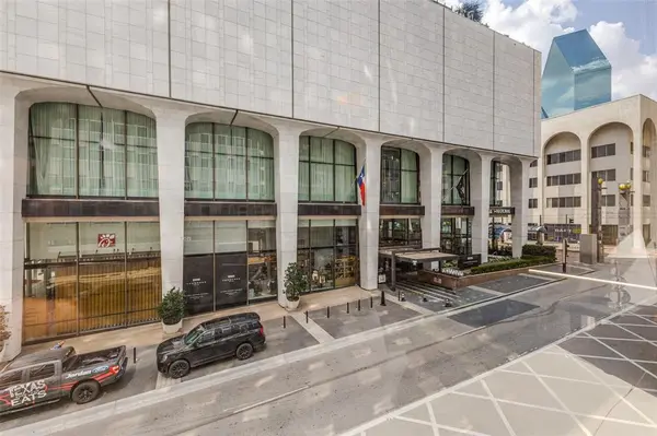 1505 Elm Street #204, Dallas, TX 75201